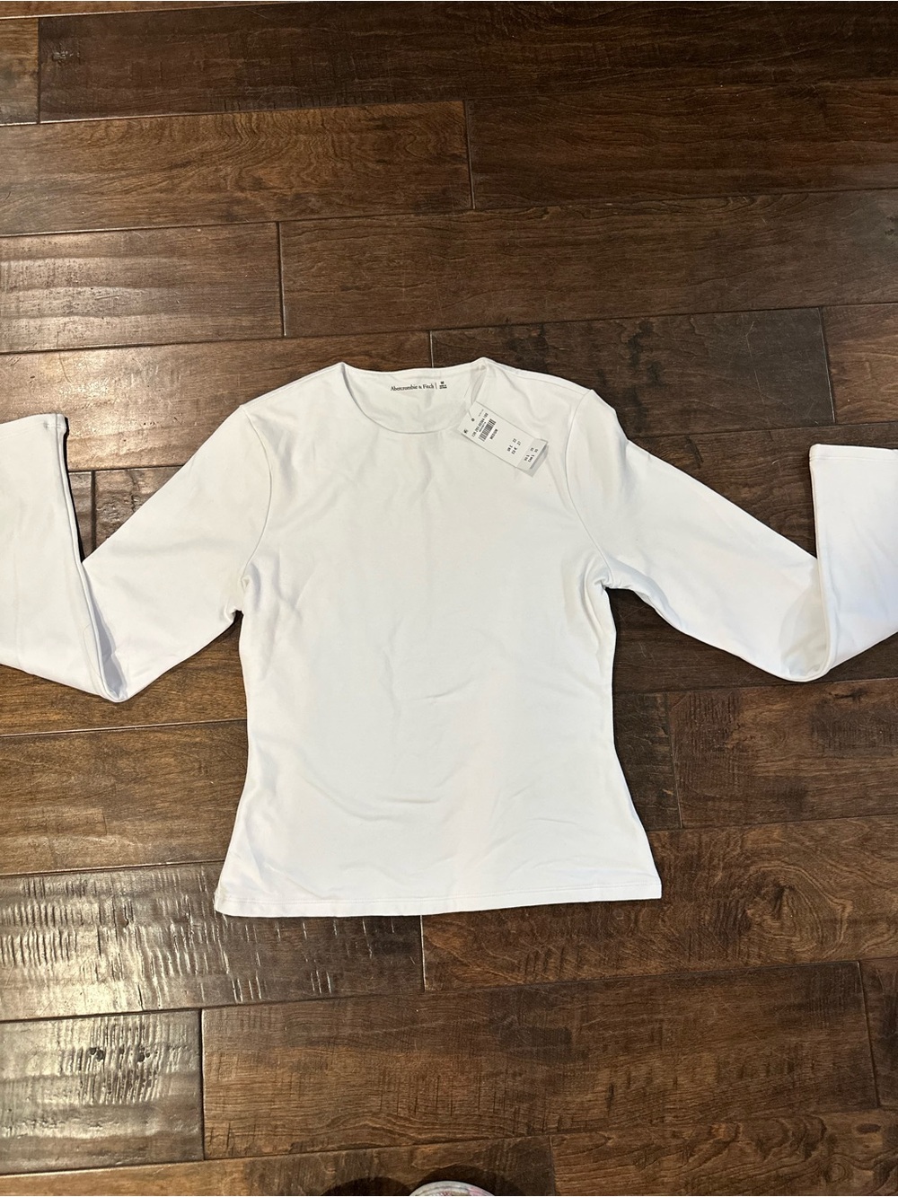 Abercrombie & Fitch White Long-Sleeve Crewneck Tee